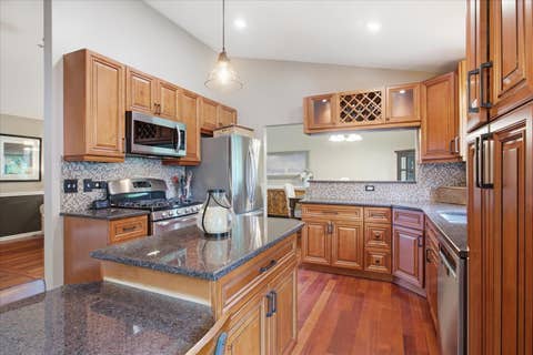Tiny photo for 3105 Blackhawk Trail, St. Charles, IL 60174 (MLS # 12718439)