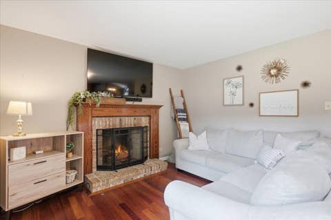 Tiny photo for 3105 Blackhawk Trail, St. Charles, IL 60174 (MLS # 12718439)
