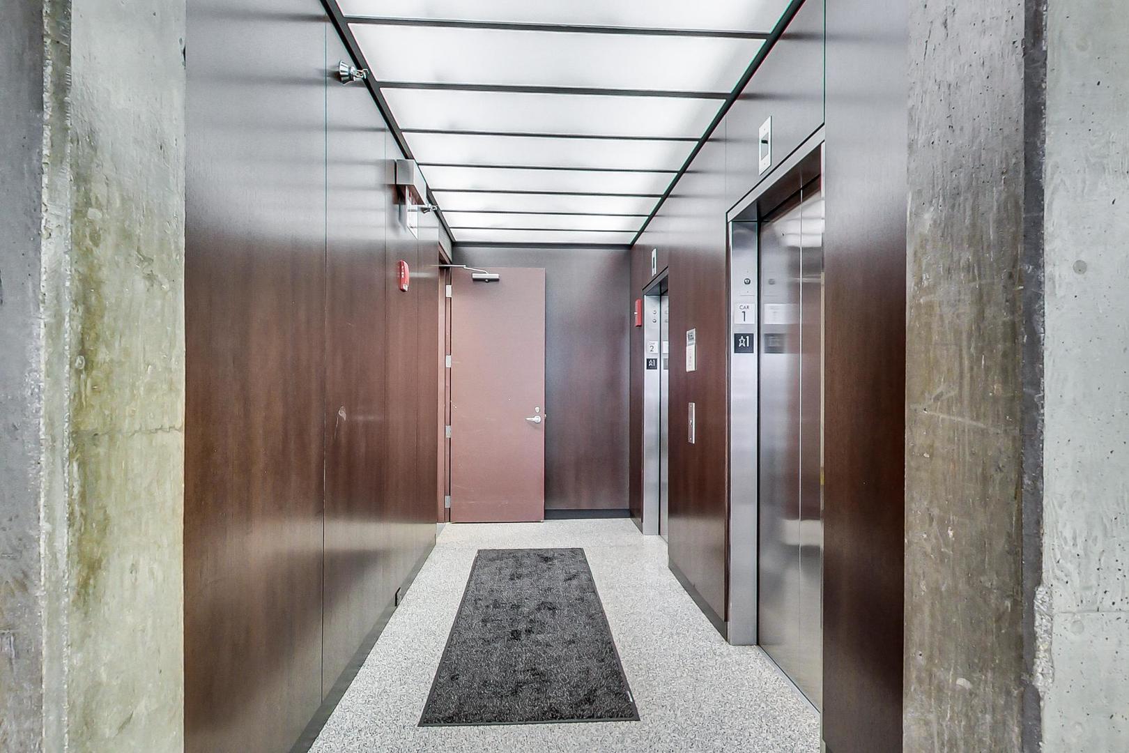 550 N Saint Clair Street 1306