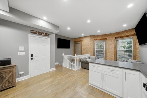 Tiny photo for 231 E 59th Street #1, Chicago, IL 60637 (MLS # 12798134)
