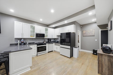 Tiny photo for 231 E 59th Street #1, Chicago, IL 60637 (MLS # 12798134)