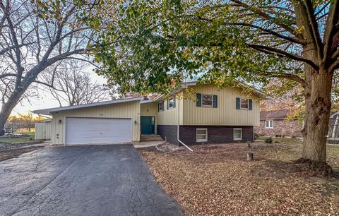 Photo of 1752 Bittersweet Drive, St. Anne, IL 60964 (MLS # 12587849)