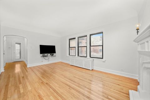 Tiny photo for 5329 S Dorchester Avenue #3B, Chicago, IL 60615 (MLS # 12521137)