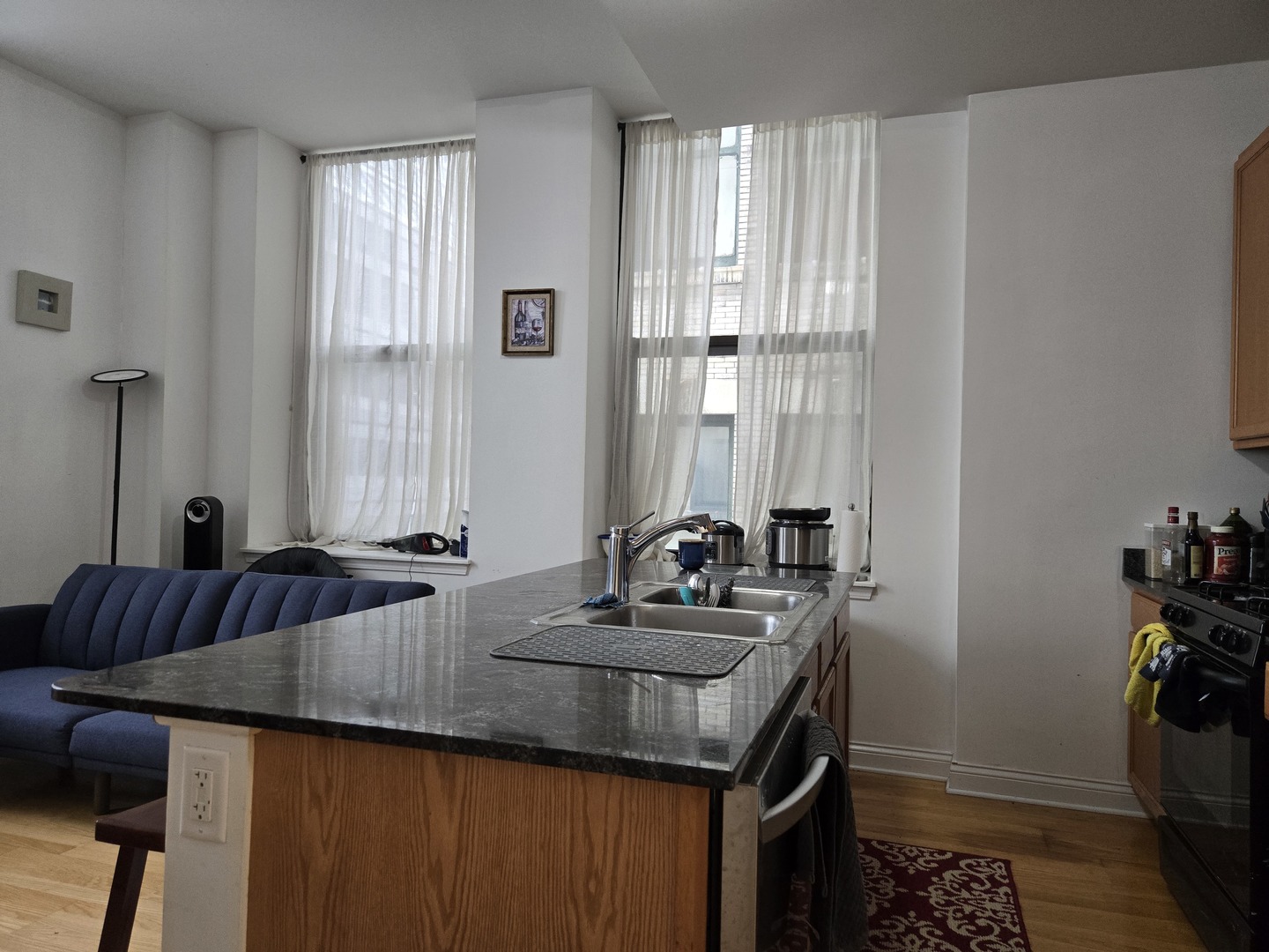 8 W MONROE Street 1800