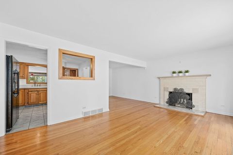 Tiny photo for 338 S Highland Avenue, Lombard, IL 60148 (MLS # 12507539)