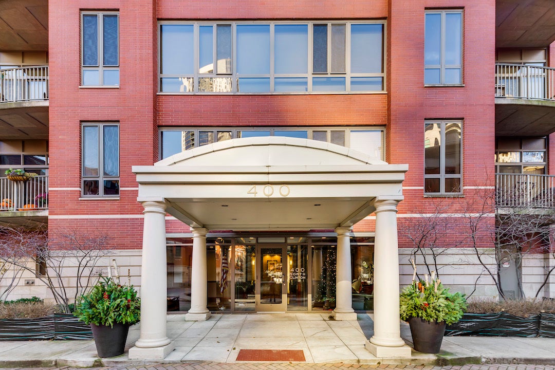 400 N Clinton Street 706