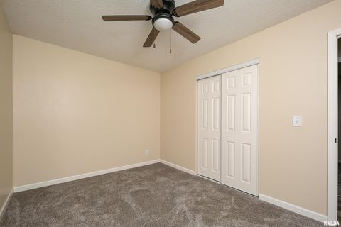 Tiny photo for 3205 CANDLEWICK Drive, Bettendorf, IA 52722 (MLS # QC4269625)