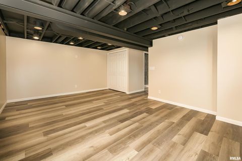 Tiny photo for 3205 CANDLEWICK Drive, Bettendorf, IA 52722 (MLS # QC4269625)