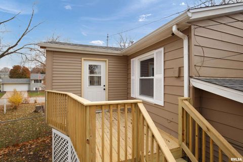 Tiny photo for 3205 CANDLEWICK Drive, Bettendorf, IA 52722 (MLS # QC4269625)