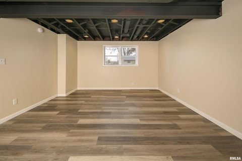 Tiny photo for 3205 CANDLEWICK Drive, Bettendorf, IA 52722 (MLS # QC4269625)