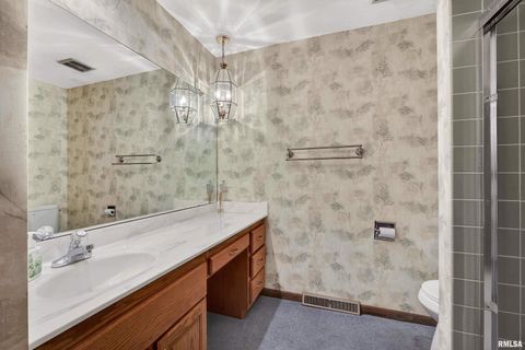 Tiny photo for 22 OAKBROOK Drive, Bettendorf, IA 52722 (MLS # QC4269732)