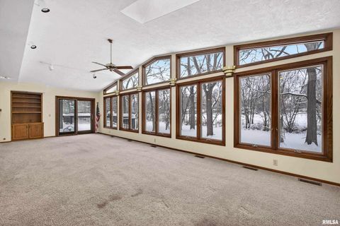 Tiny photo for 22 OAKBROOK Drive, Bettendorf, IA 52722 (MLS # QC4269732)