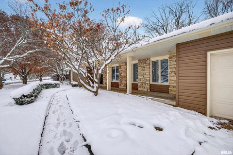 Tiny photo for 22 OAKBROOK Drive, Bettendorf, IA 52722 (MLS # QC4269732)
