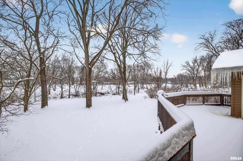 Tiny photo for 22 OAKBROOK Drive, Bettendorf, IA 52722 (MLS # QC4269732)