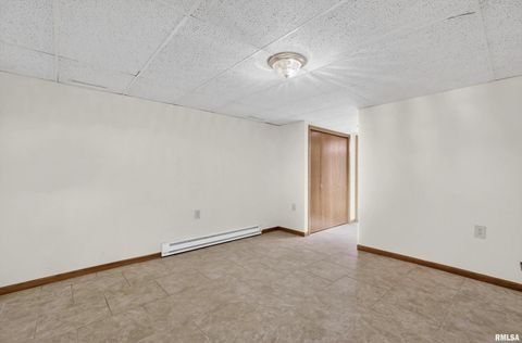 Tiny photo for 22 OAKBROOK Drive, Bettendorf, IA 52722 (MLS # QC4269732)