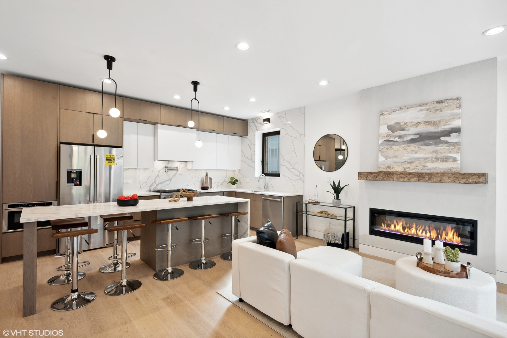 3035 N Sheffield Avenue 2