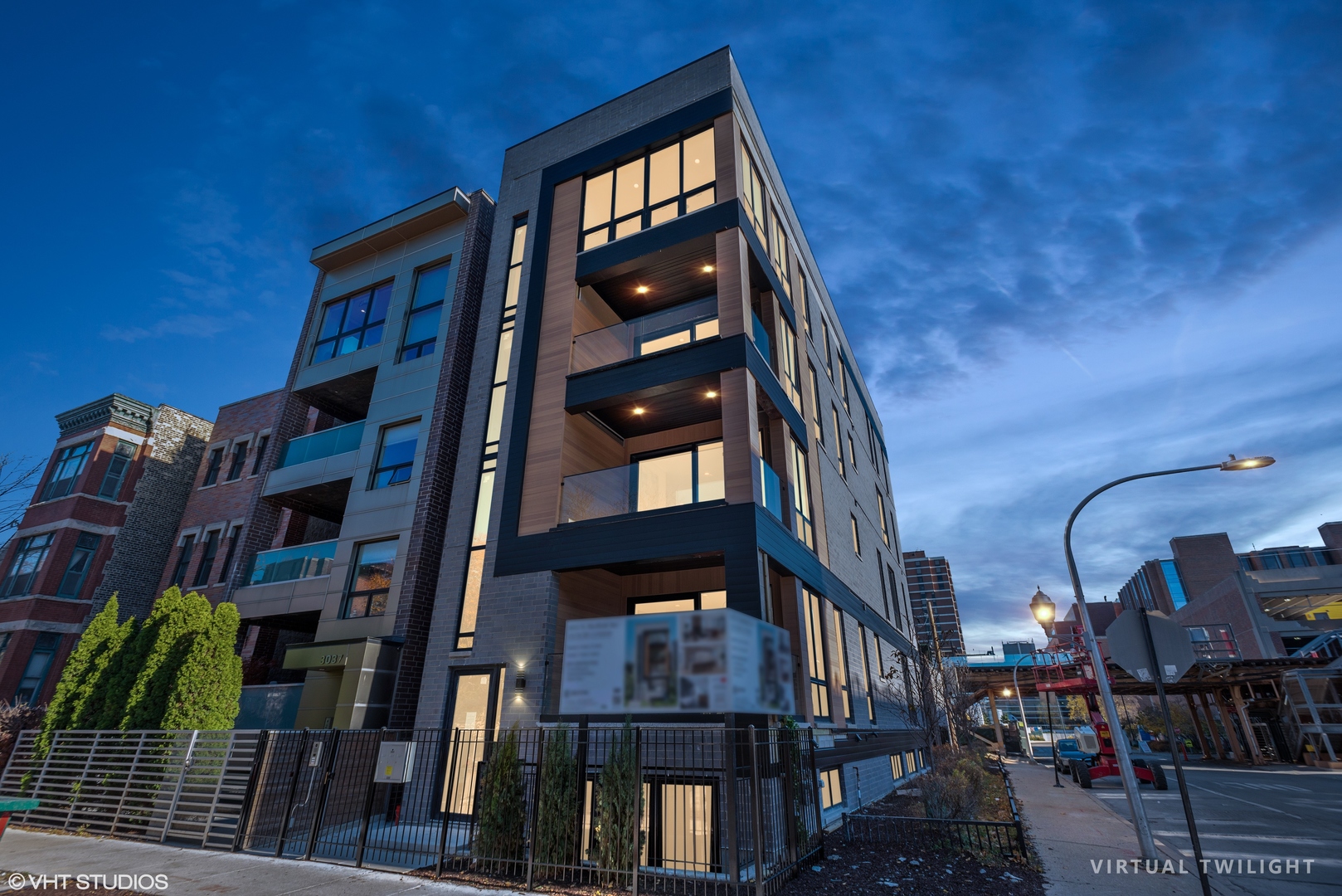 3035 N Sheffield Avenue 2