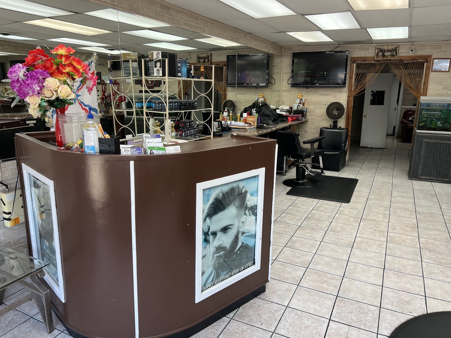 4549 N KEDZIE Avenue