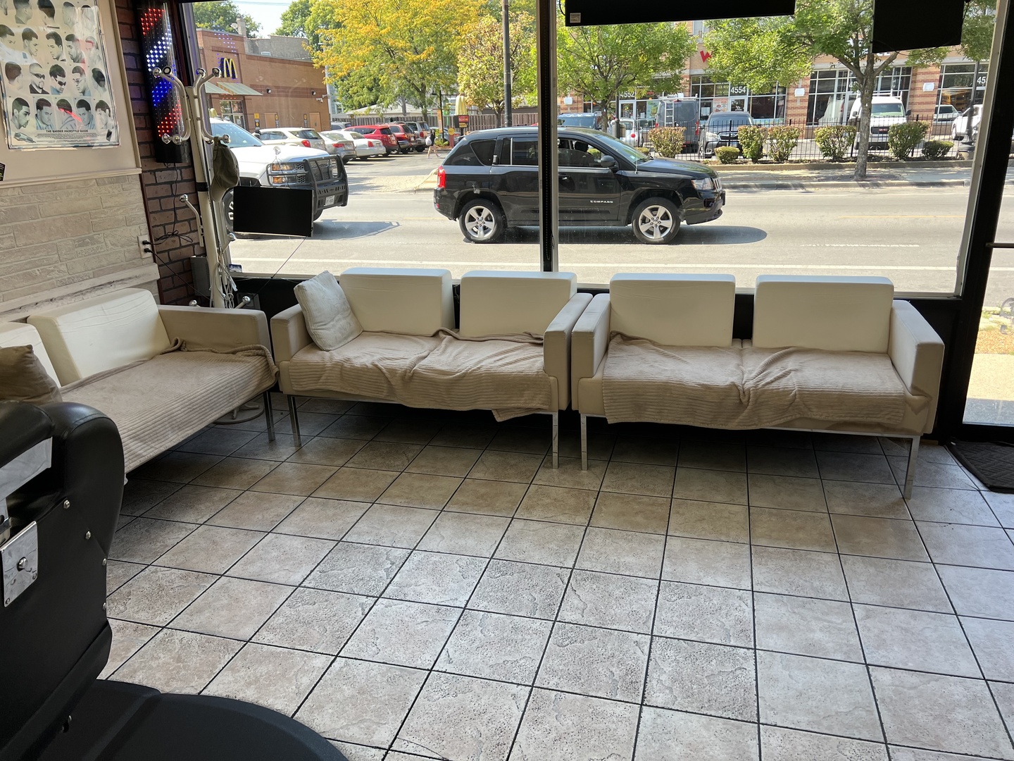 4549 N KEDZIE Avenue