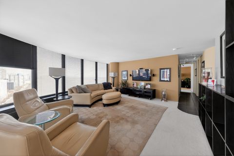 Tiny photo for 505 N Lake Shore Drive #2711, Chicago, IL 60611 (MLS # 12619875)