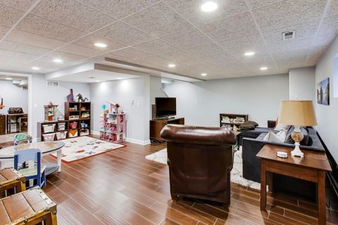 Tiny photo for 1029 Prairie Avenue, Park Ridge, IL 60068 (MLS # 12584996)