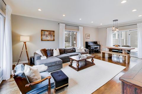 Tiny photo for 1029 Prairie Avenue, Park Ridge, IL 60068 (MLS # 12584996)