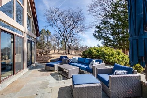 Tiny photo for 13 Kensington Drive, North Barrington, IL 60010 (MLS # 12607653)