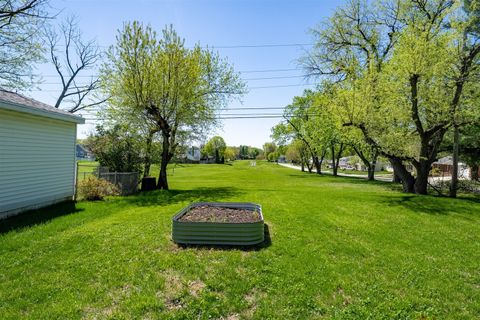 Tiny photo for 817 Bryan Street, Normal, IL 61761 (MLS # 12622846)