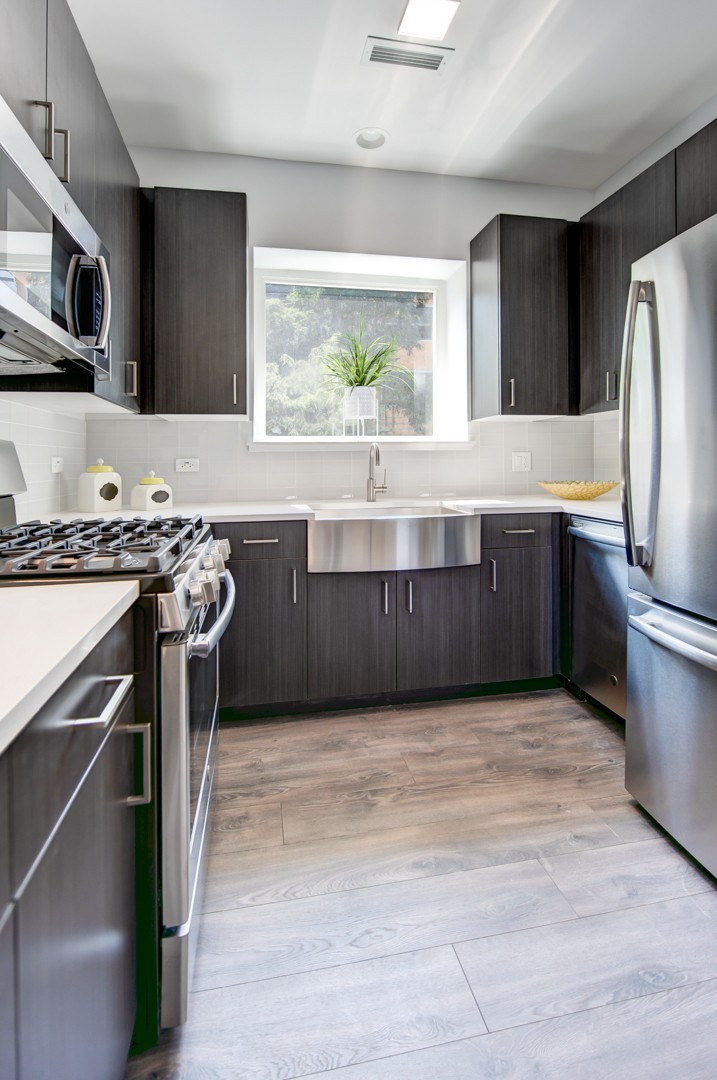 909 W Montana Street 406