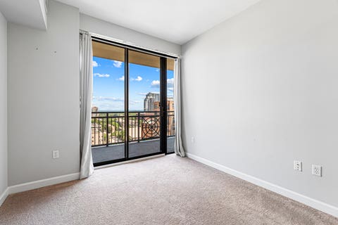 Tiny photo for 5 E 14th Place #1304, Chicago, IL 60605 (MLS # 12700020)