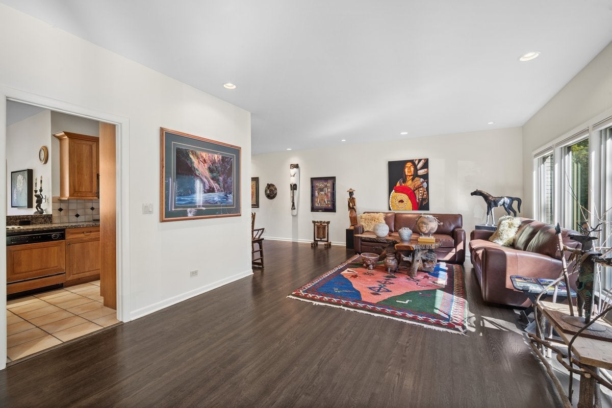 358 Hastings Avenue