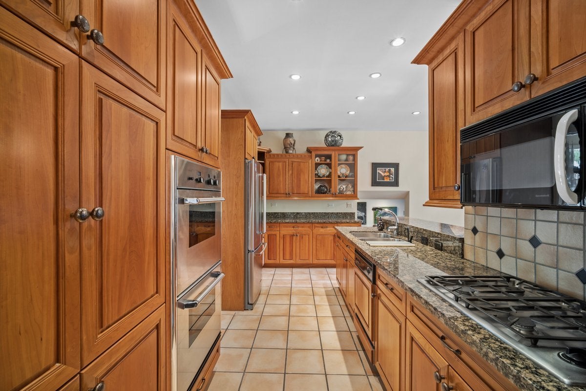 358 Hastings Avenue