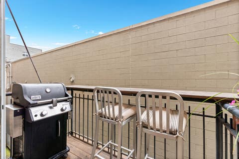Tiny photo for 2350 N Kedzie Avenue #H, Chicago, IL 60647 (MLS # 12731444)