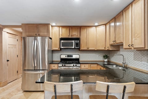 Tiny photo for 2350 N Kedzie Avenue #H, Chicago, IL 60647 (MLS # 12731444)