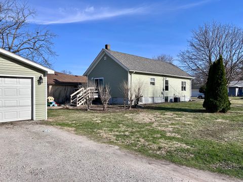 Tiny photo for 901 24th Street, Lasalle, IL 61301 (MLS # 12600892)