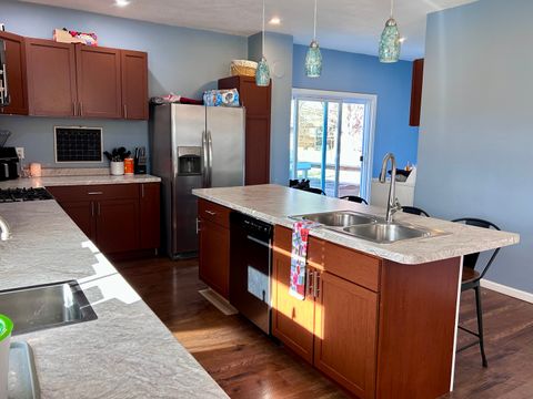 Tiny photo for 901 24th Street, Lasalle, IL 61301 (MLS # 12600892)