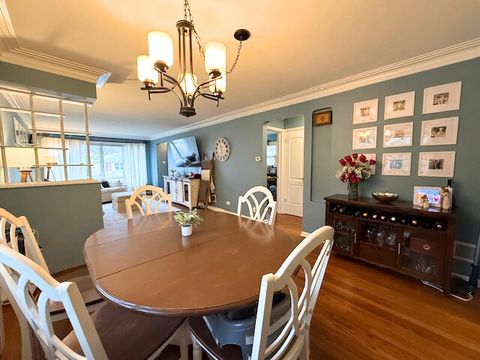 Tiny photo for 10813 S Artesian Avenue, Chicago, IL 60655 (MLS # 12587378)