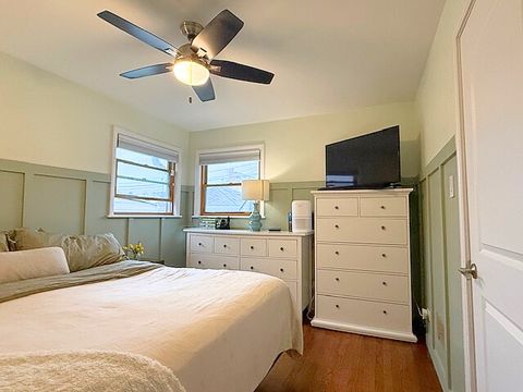 Tiny photo for 10813 S Artesian Avenue, Chicago, IL 60655 (MLS # 12587378)