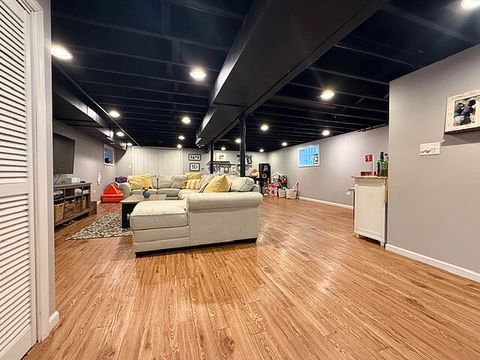 Tiny photo for 10813 S Artesian Avenue, Chicago, IL 60655 (MLS # 12587378)