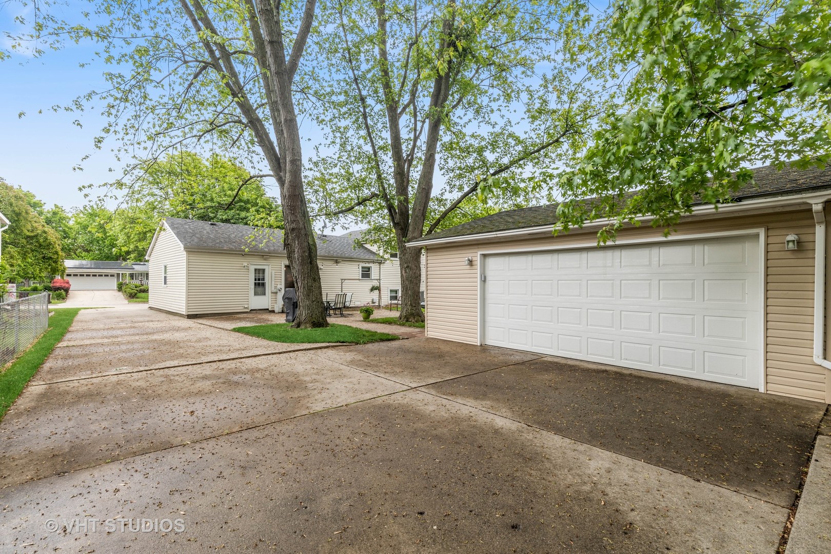 844 Kingston Lane