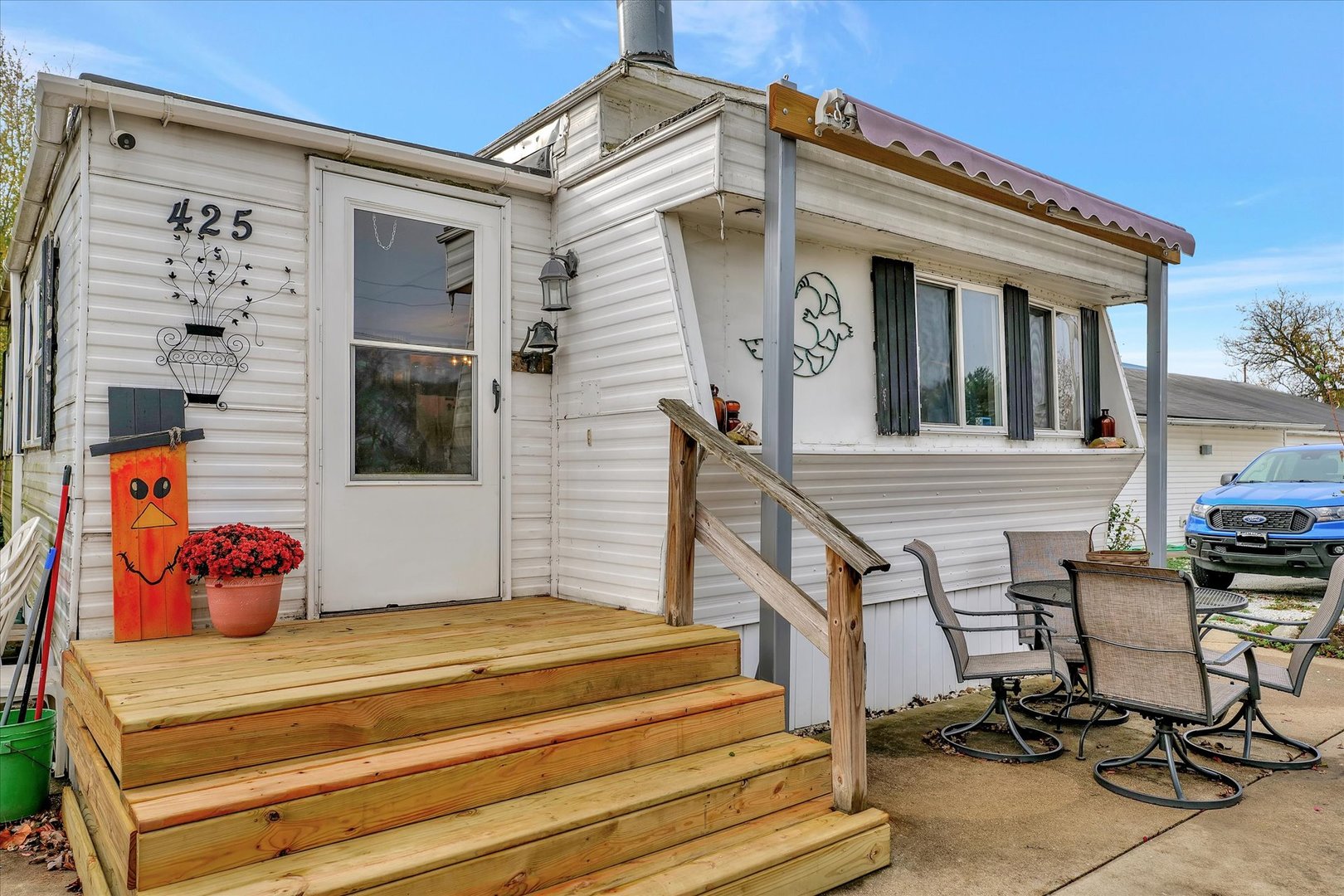425 Cedar Street