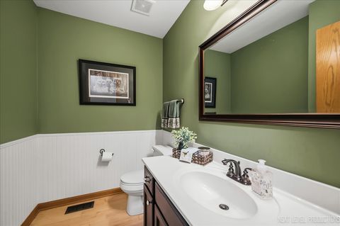 Tiny photo for 675 Parker Court, Geneva, IL 60134 (MLS # 12699635)