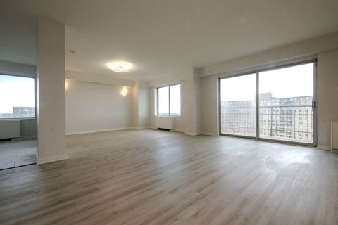 Tiny photo for 7033 N KEDZIE Avenue #1408, Chicago, IL 60645 (MLS # 12623978)