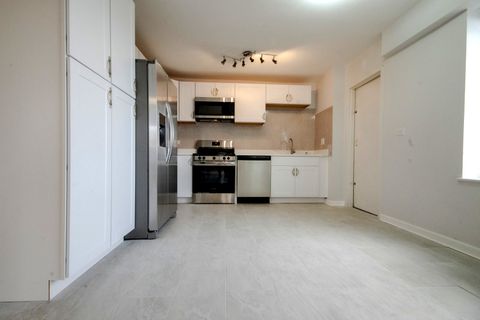 Tiny photo for 7033 N KEDZIE Avenue #1408, Chicago, IL 60645 (MLS # 12623978)