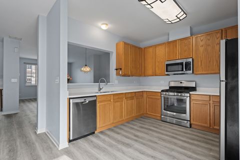 Tiny photo for 2295 TWILIGHT Drive, Aurora, IL 60503 (MLS # 12496082)