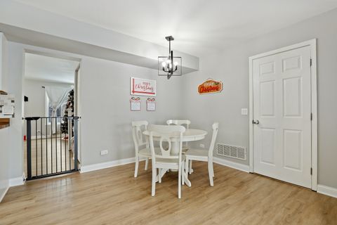 Tiny photo for 2730 Dorothy Drive, Aurora, IL 60504 (MLS # 12524110)