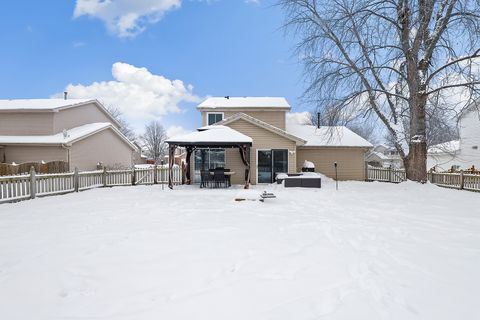 Tiny photo for 2730 Dorothy Drive, Aurora, IL 60504 (MLS # 12524110)