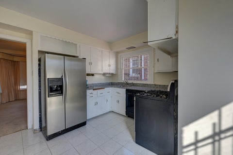 Tiny photo for 7741 S Paxton Avenue, Chicago, IL 60649 (MLS # 12786682)