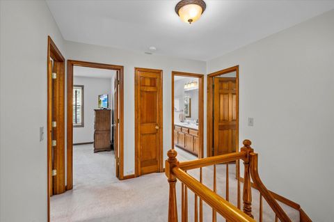 Tiny photo for 655 Blackhawk Drive, Batavia, IL 60510 (MLS # 12499746)
