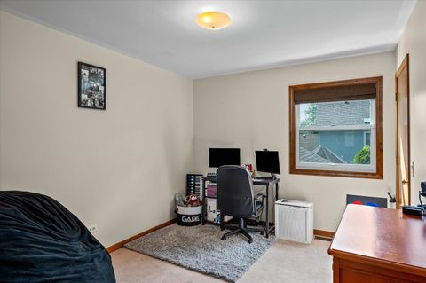 Tiny photo for 655 Blackhawk Drive, Batavia, IL 60510 (MLS # 12499746)